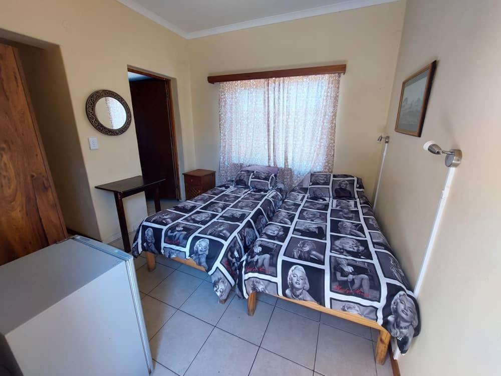 Skippers Backpackers Cc Walvis Bay Zewnętrze zdjęcie