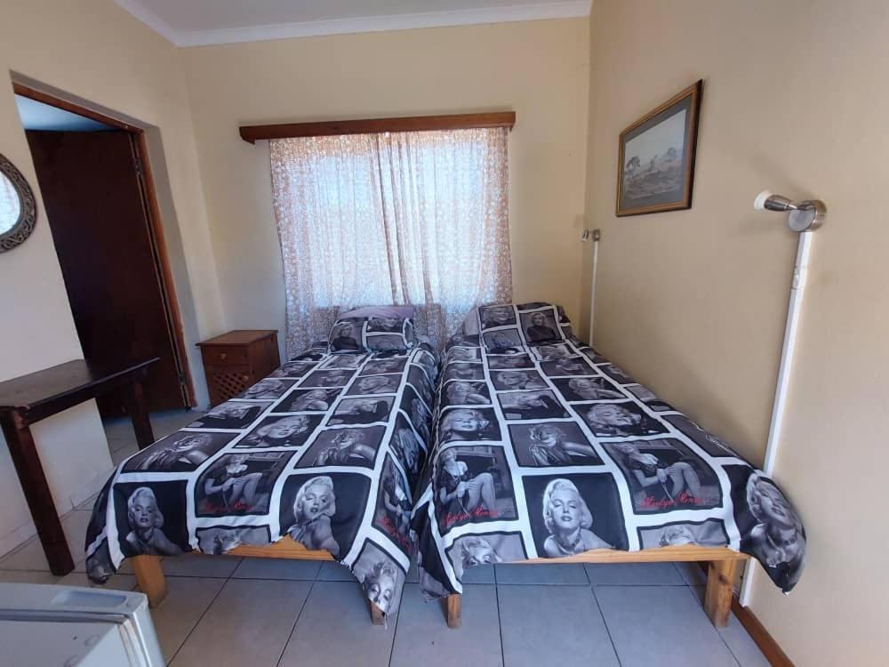 Skippers Backpackers Cc Walvis Bay Zewnętrze zdjęcie