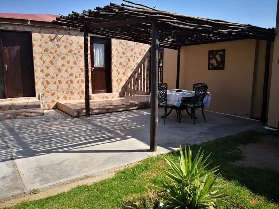 Skippers Backpackers Cc Walvis Bay Zewnętrze zdjęcie