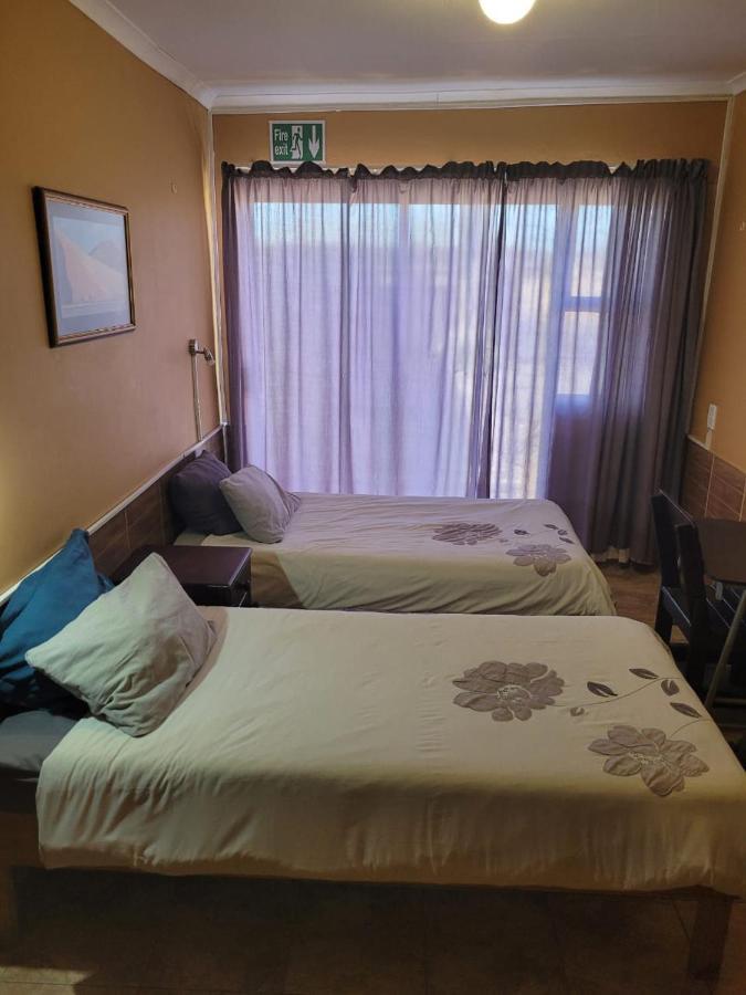 Skippers Backpackers Cc Walvis Bay Zewnętrze zdjęcie