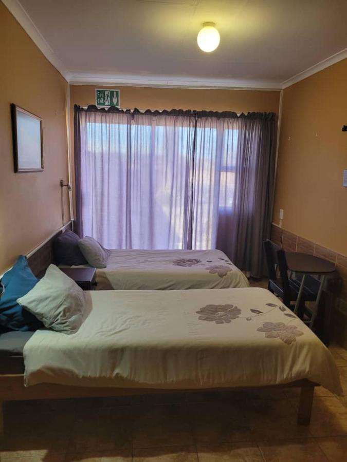 Skippers Backpackers Cc Walvis Bay Zewnętrze zdjęcie